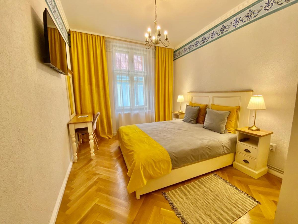 Отель Casa Legenda Сигишоара Экстерьер фото